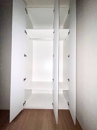 ライオンズ川口幸町グランフォート2階 収納