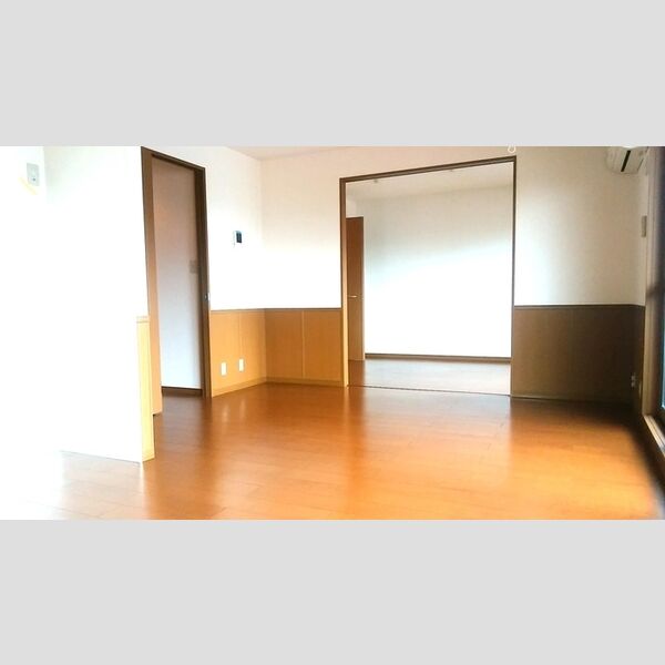 セジュール山の根 リビング