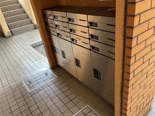 ヴィントハウス石神井3階 宅配BOX