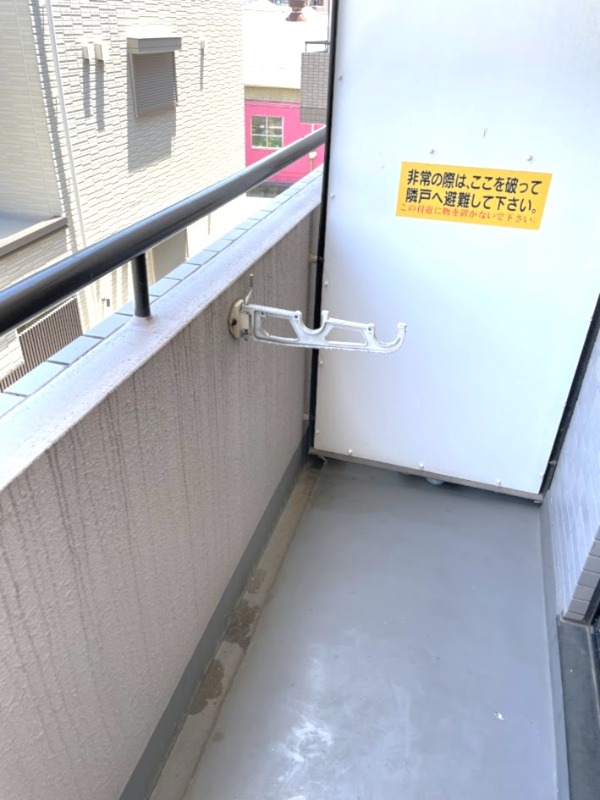 アンダルシア市川(A-025)3階 バルコニー