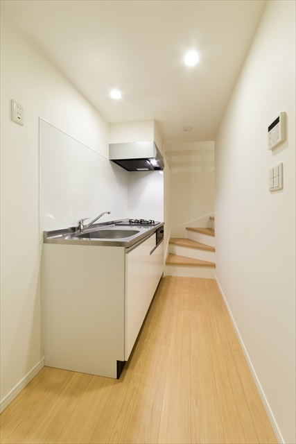 ＫＡＨＡＬＥ八千代Ａ1階 リビング