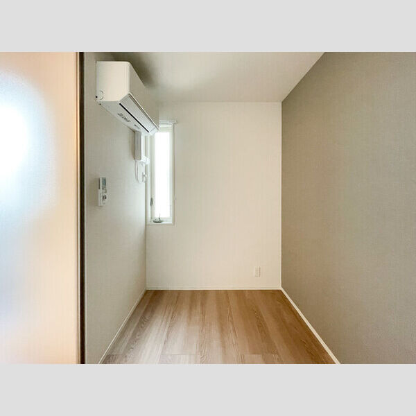 セレスティア白鳥208号室 洋室