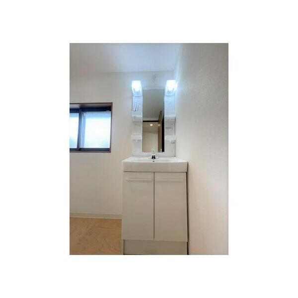 メゾンドフィナンシェ4号室 洗面