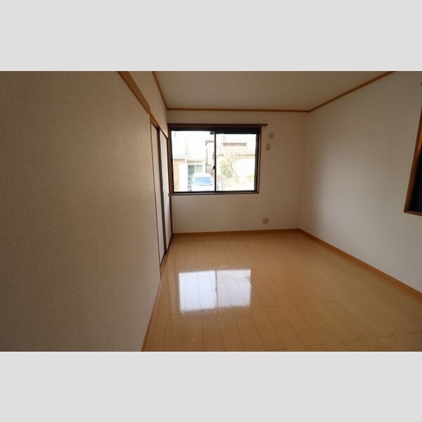 ハイカムール上本郷101号室 洋室　6帖