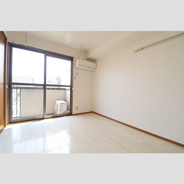 ラファエル　Ⅱ201号室 洋室6帖