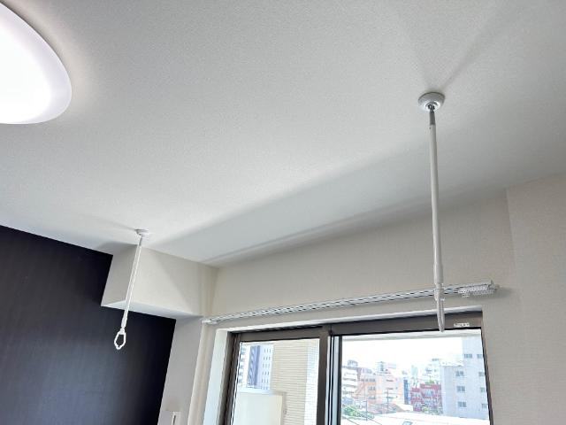 OceanCoastTsudanuma（オーシャンコーストツダヌマ）303号室 室内物干し