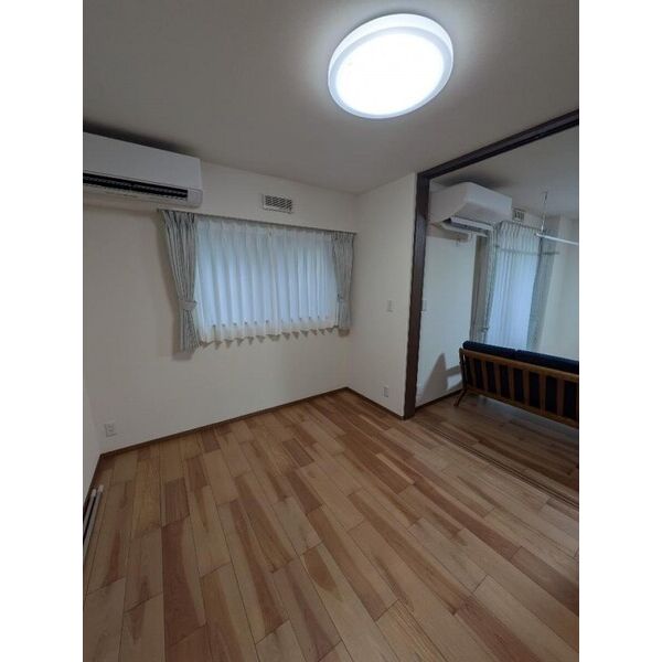 ウィステリアS リビング