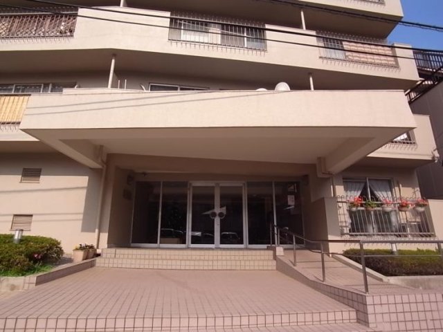オーク菊名マンション2階 エントランス