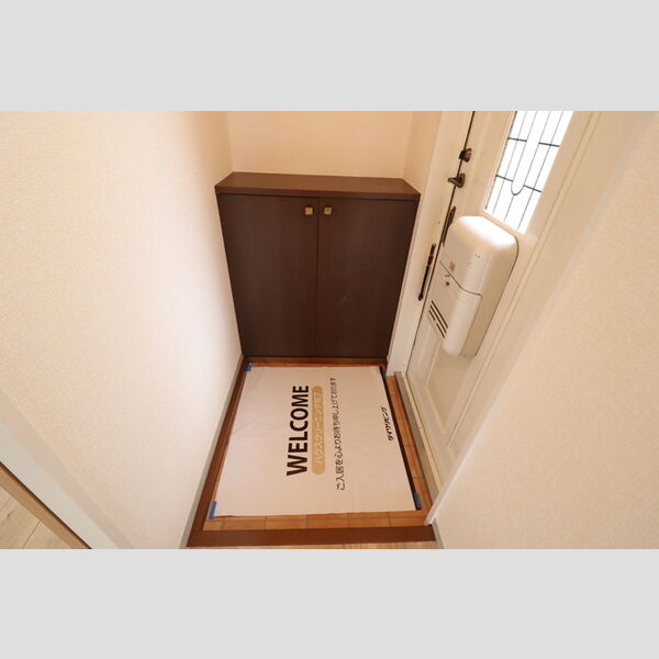 ファーストヴューラ　五番館 玄関