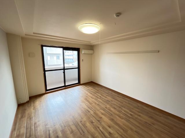 フラワリーヒル 洋室（イメージ）