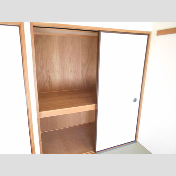 フローレンスMORITA106号室 物入れ