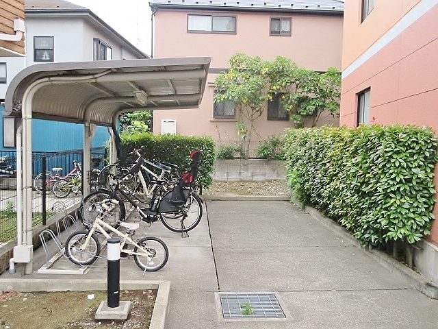 パルメゾン石神井公園　Ｂ棟B102号室 駐輪場