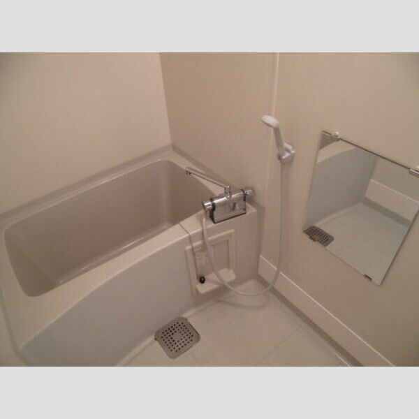 グランドソレーユ 103　浴室