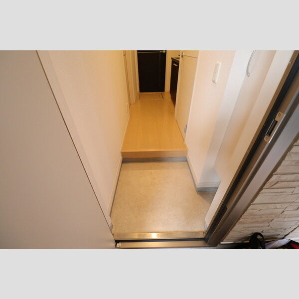 M・Y　メゾン　ド・レーヴ103号室 玄関