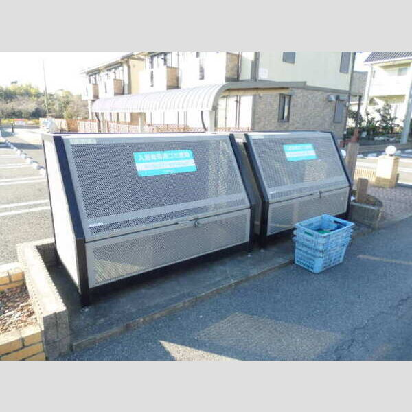 サニーコーポ富士見B ゴミストッカー