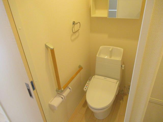 シェトア三山 温水洗浄便座