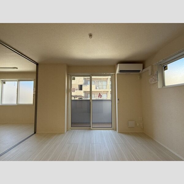 フォルテーヌ・イイクラⅠ102号室 リビング