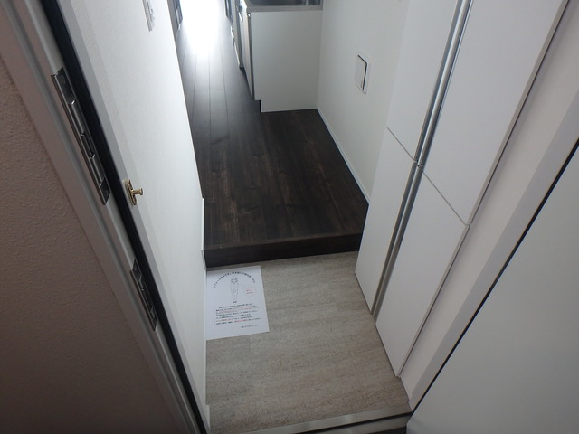 トレコートプレミアム東陽 玄関