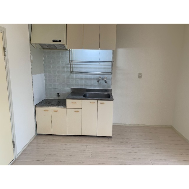 西川口第37レジデンス　旧レオパレス西川口第37203号室 キッチン