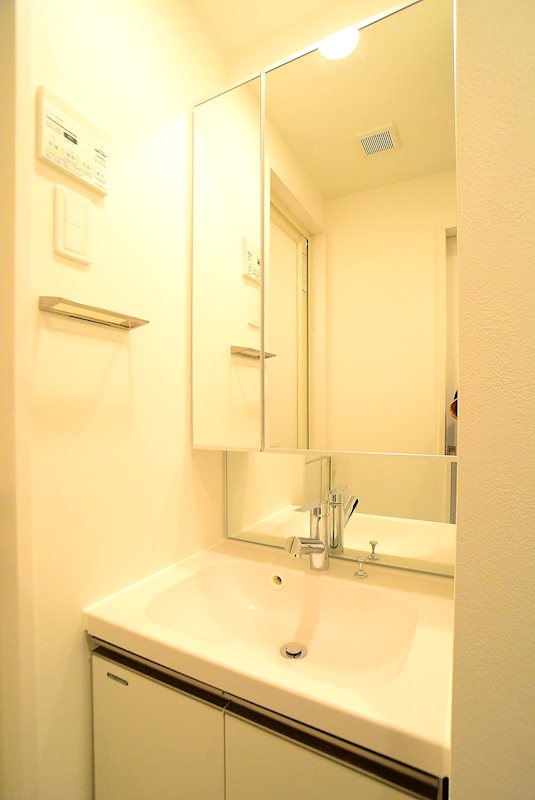 ステージファースト成増3階 ※カラータイプ異なります。