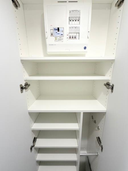 エレミ本蓮沼1階 リビング