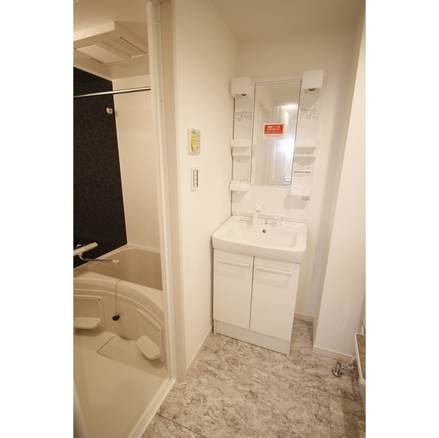 エクセラン所沢308号室 内観