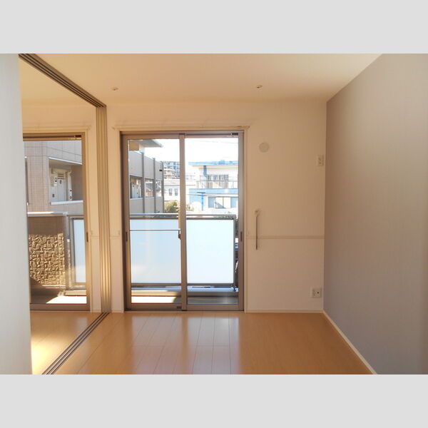 シーバス　B館203号室 洋室