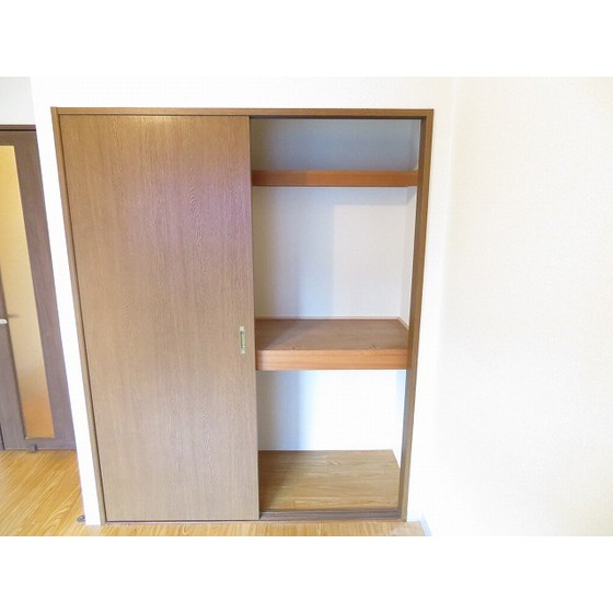 アーバンフォーレスト0202号室 収納