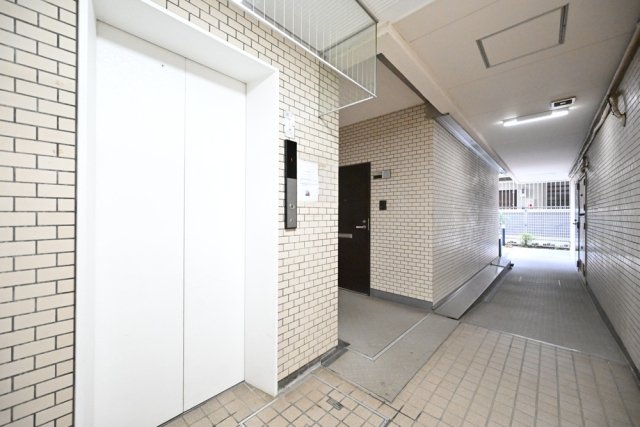 メイツ井荻 エントランス