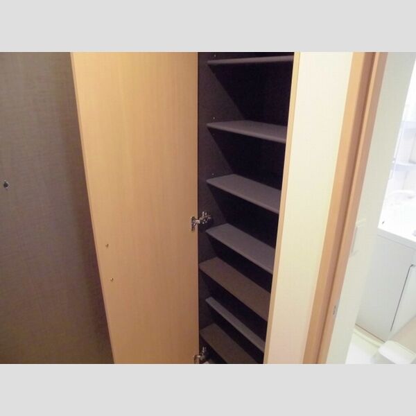 セレッソ本所504号室 シューズボックス