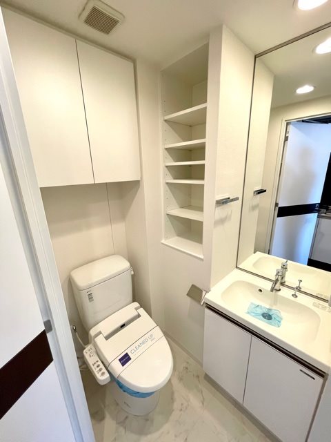 レジディア笹塚Ⅱ3階 トイレ