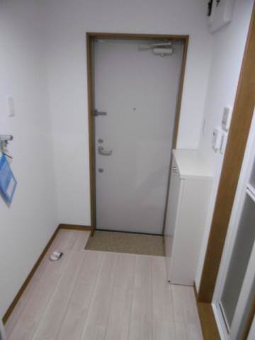 ウインガーデン溝の口 玄関