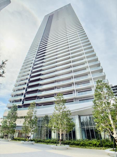 ＨＡＲＵＭＩ　ＦＬＡＧ　ＳＵＮ　ＶＩＬＬＡＧＥ　Ｔ棟 外観