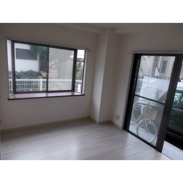 Moonshiny参番館1階 部屋その他