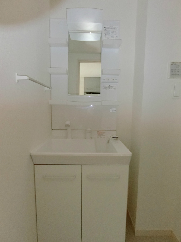 リブリ・東寺尾東台1階 洗面