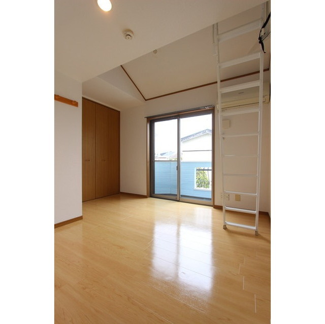 ルナ・アイル リビング