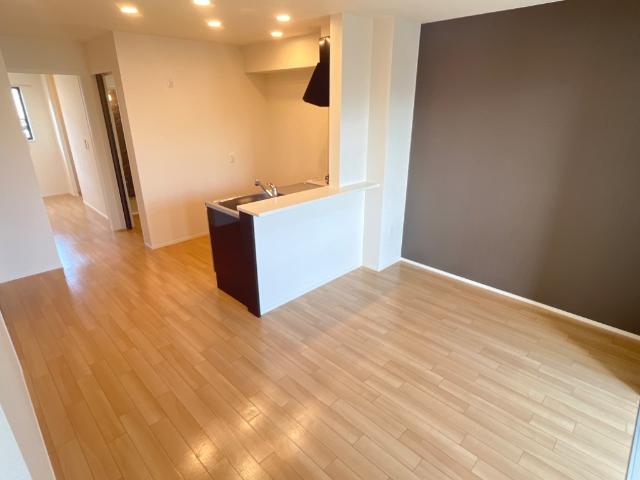 サウザンドリーフ203号室 リビング