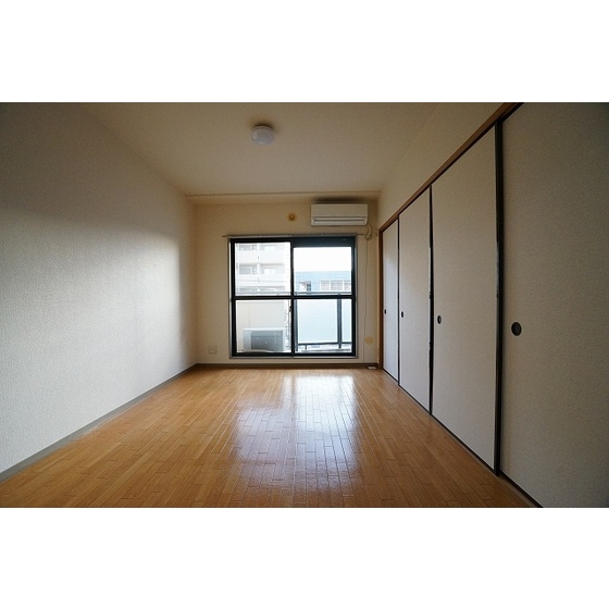 ポポラーレ壱番館 リビング