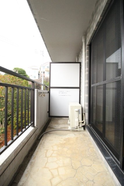 ヴィブレ梶ヶ谷2階 バルコニー