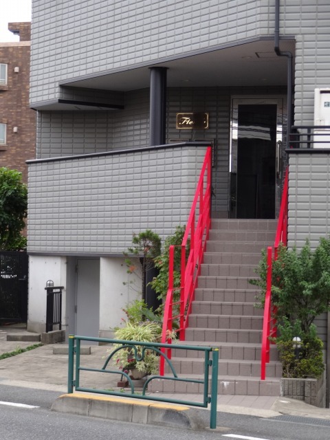 フルーヴ エントランス