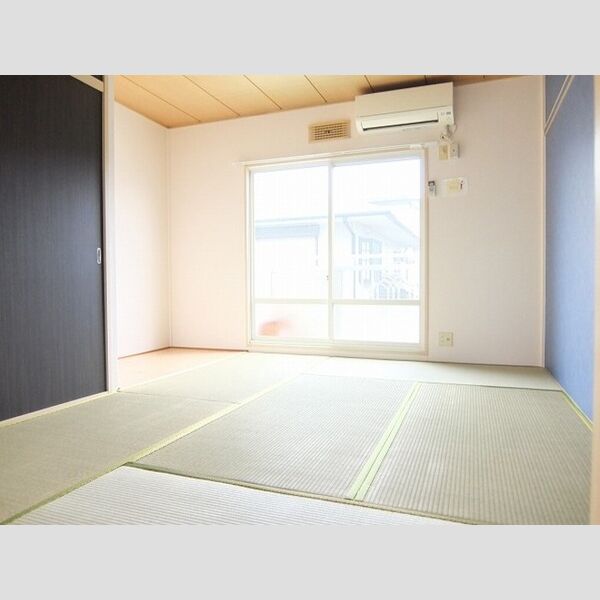 ハイツ　ゆう205号室 南向きの明るい和室6帖