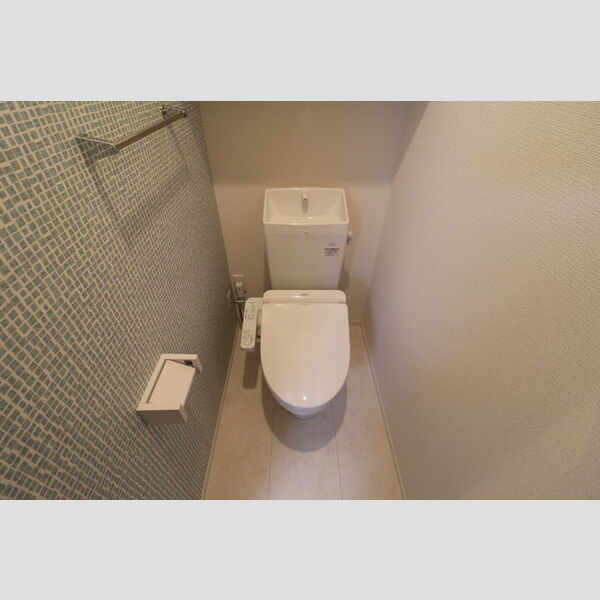 インペリアルヒルズ108号室 温水洗浄暖房便座