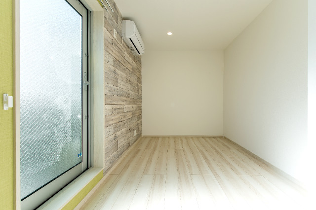 Lily東中山1階 ６帖の洋室