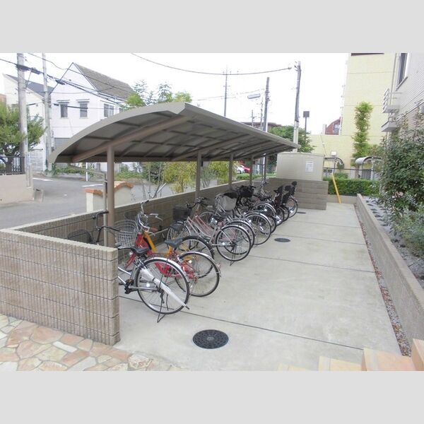 Briller(ブリエ)102号室 駐輪場