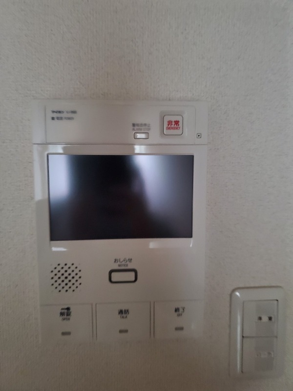 ロイヤルガーデン千鳥町3階 モニターホン