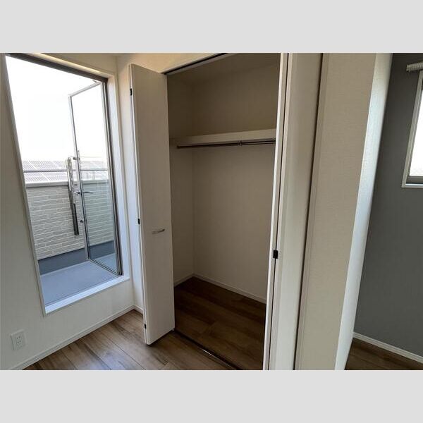 リーブルファイン足立区西新井301号室 収納