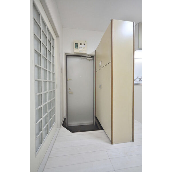 富隆ハイツ 玄関