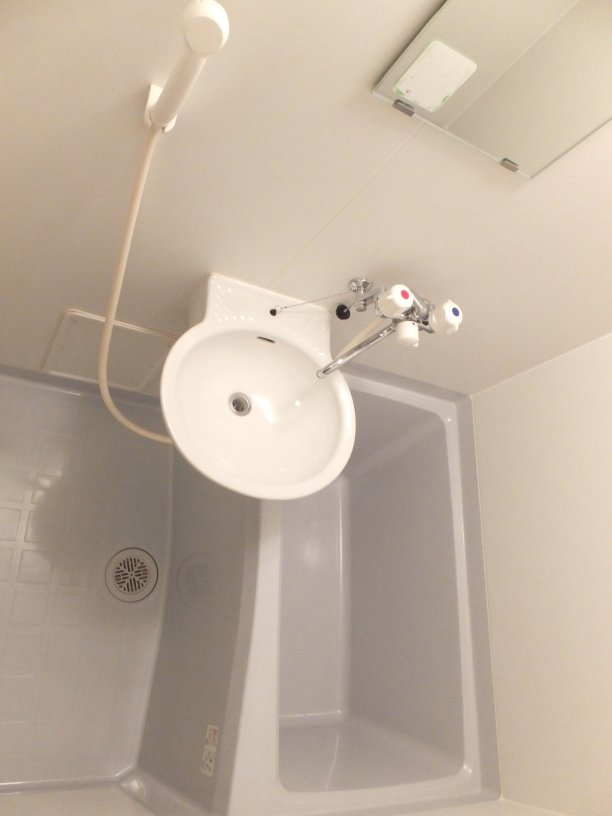 レオパレスルミエール 浴室換気乾燥機付なので雨の日のお洗濯も安心