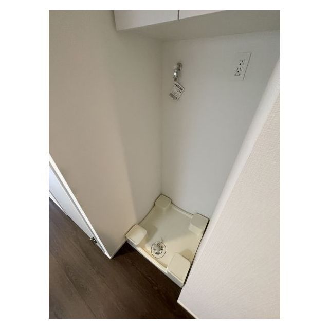 オープンブルーム川口並木0902号室 洗濯機用防水パン