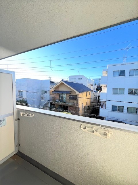 メゾンエクレーレ江古田3階 バルコニー